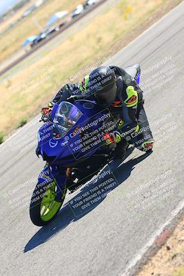 media/Oct-15-2023-TrackXperience (Sun) [[85198ff50b]]/Group 2/session 4 turn 3/